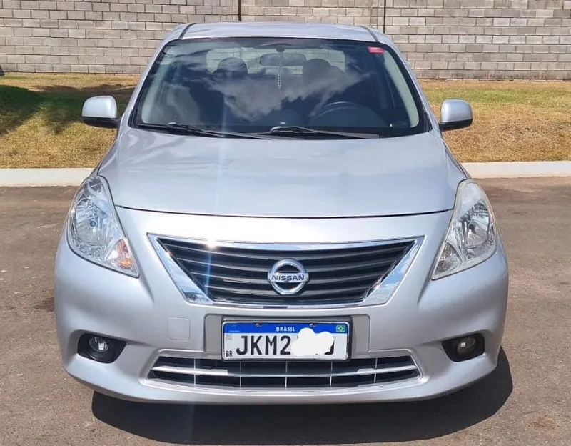Nissan Versa SL